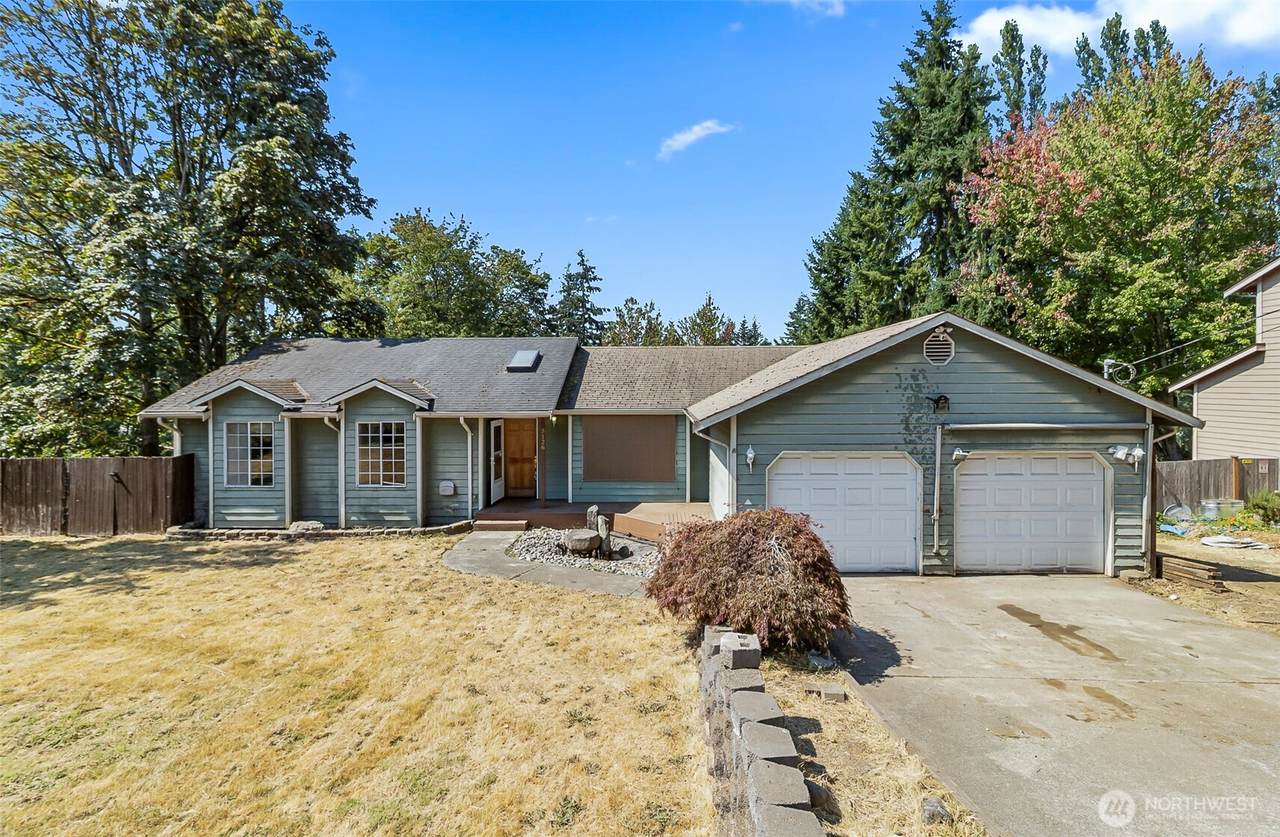 5126 91st Avenue - Photo 1