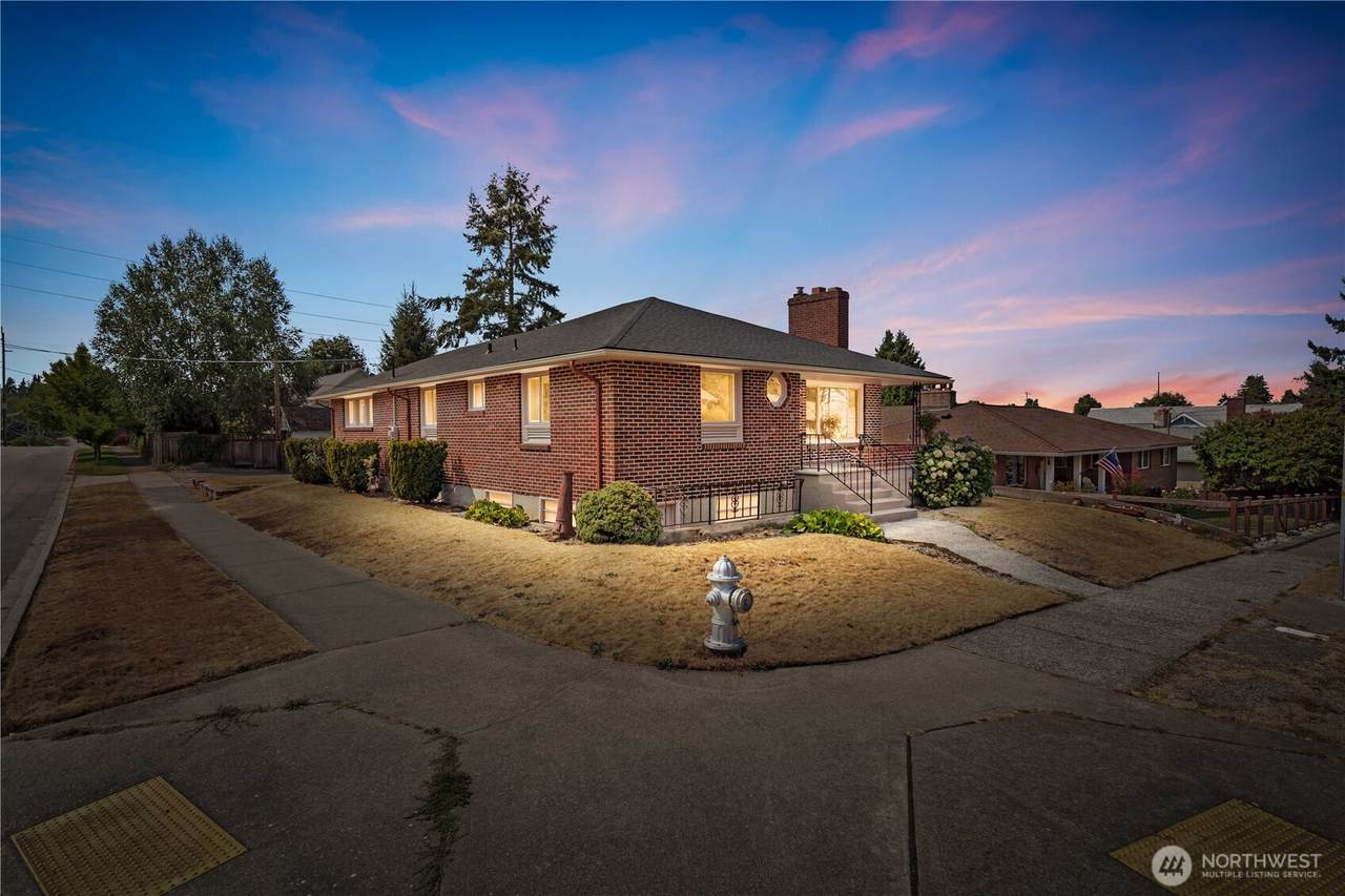 4202 Cheyenne Street - Photo 1