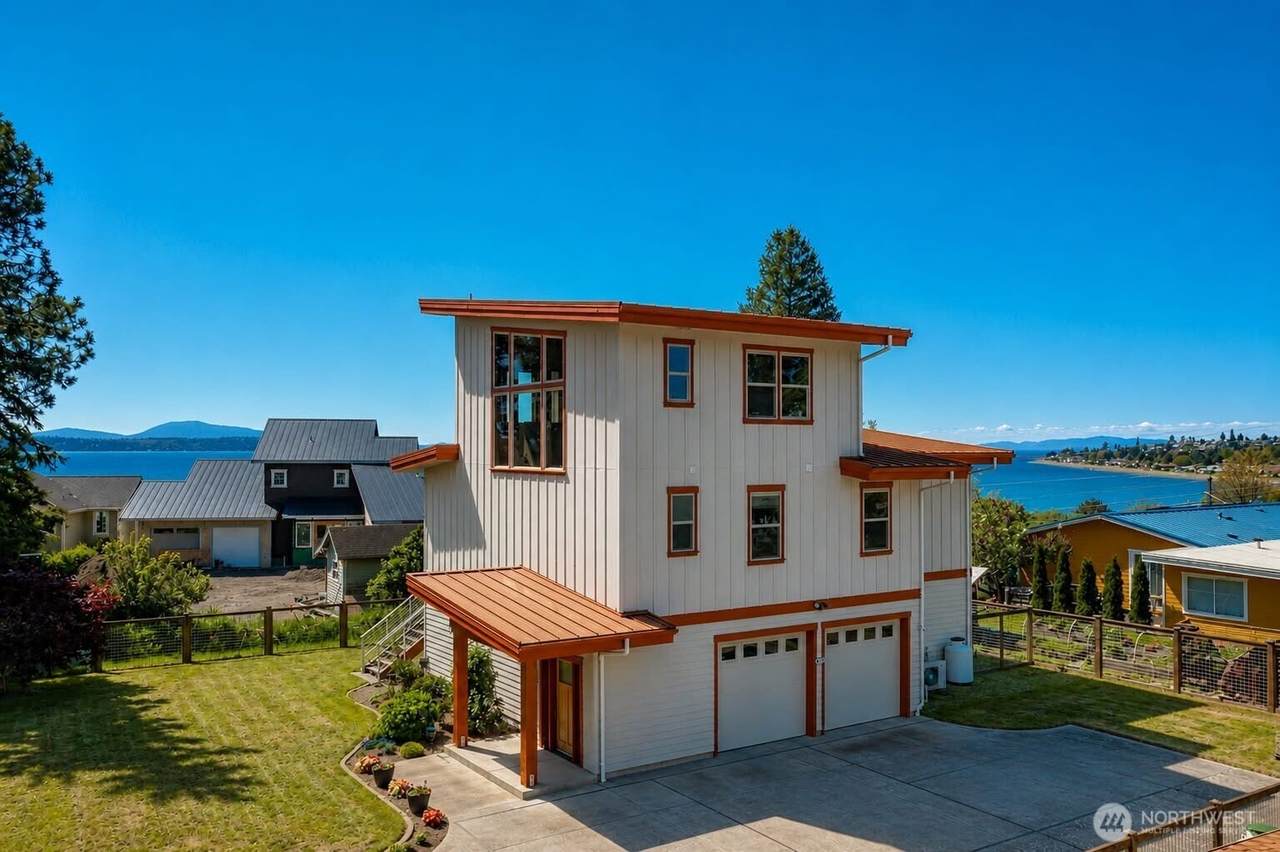 8285 Sunset Street - Photo 1