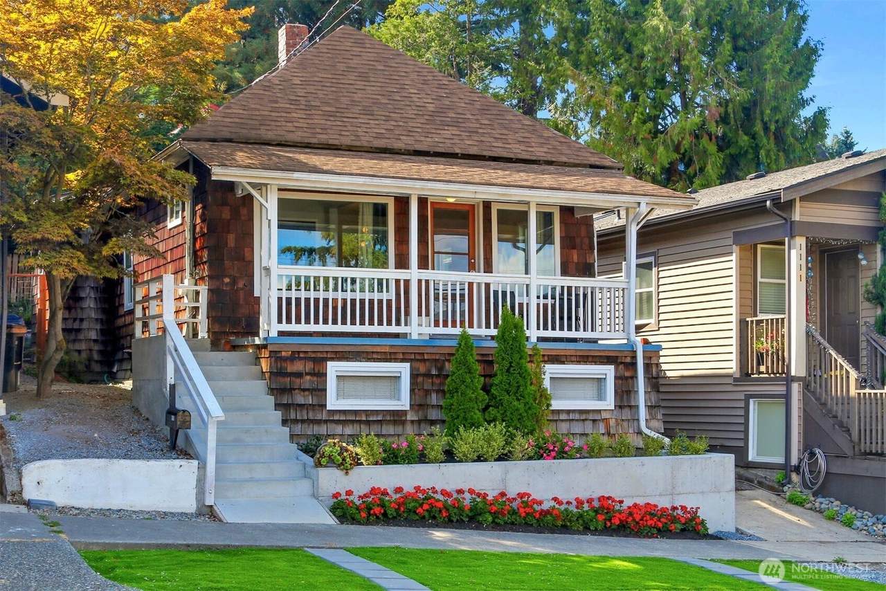 1113 33rd Avenue - Photo 1
