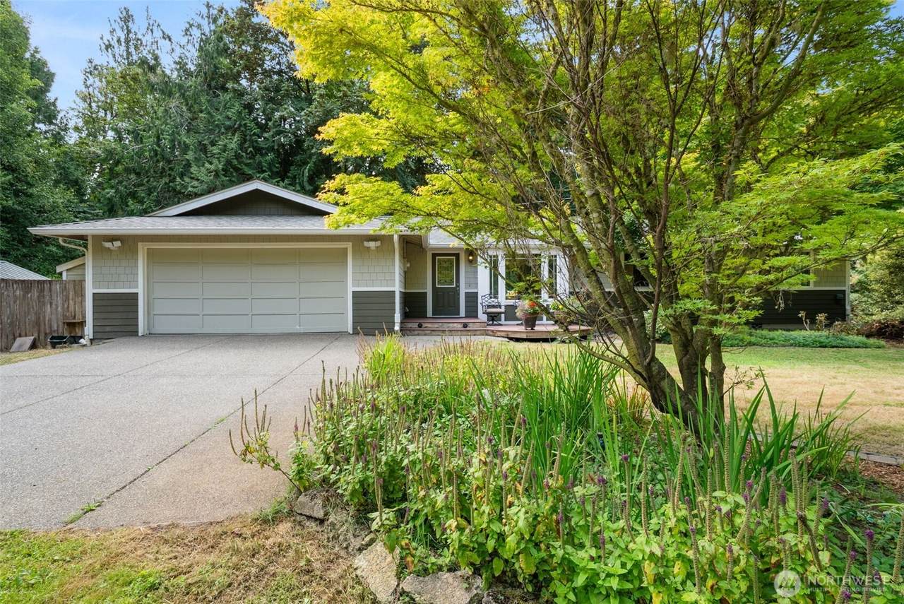 4045 79th Ave Nw - Photo 1