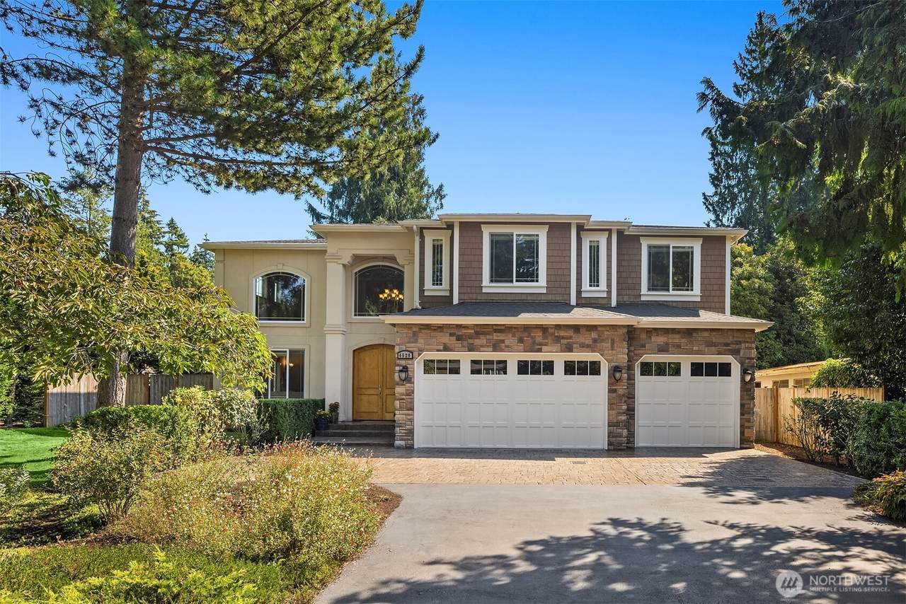 4520 89th Avenue - Photo 1