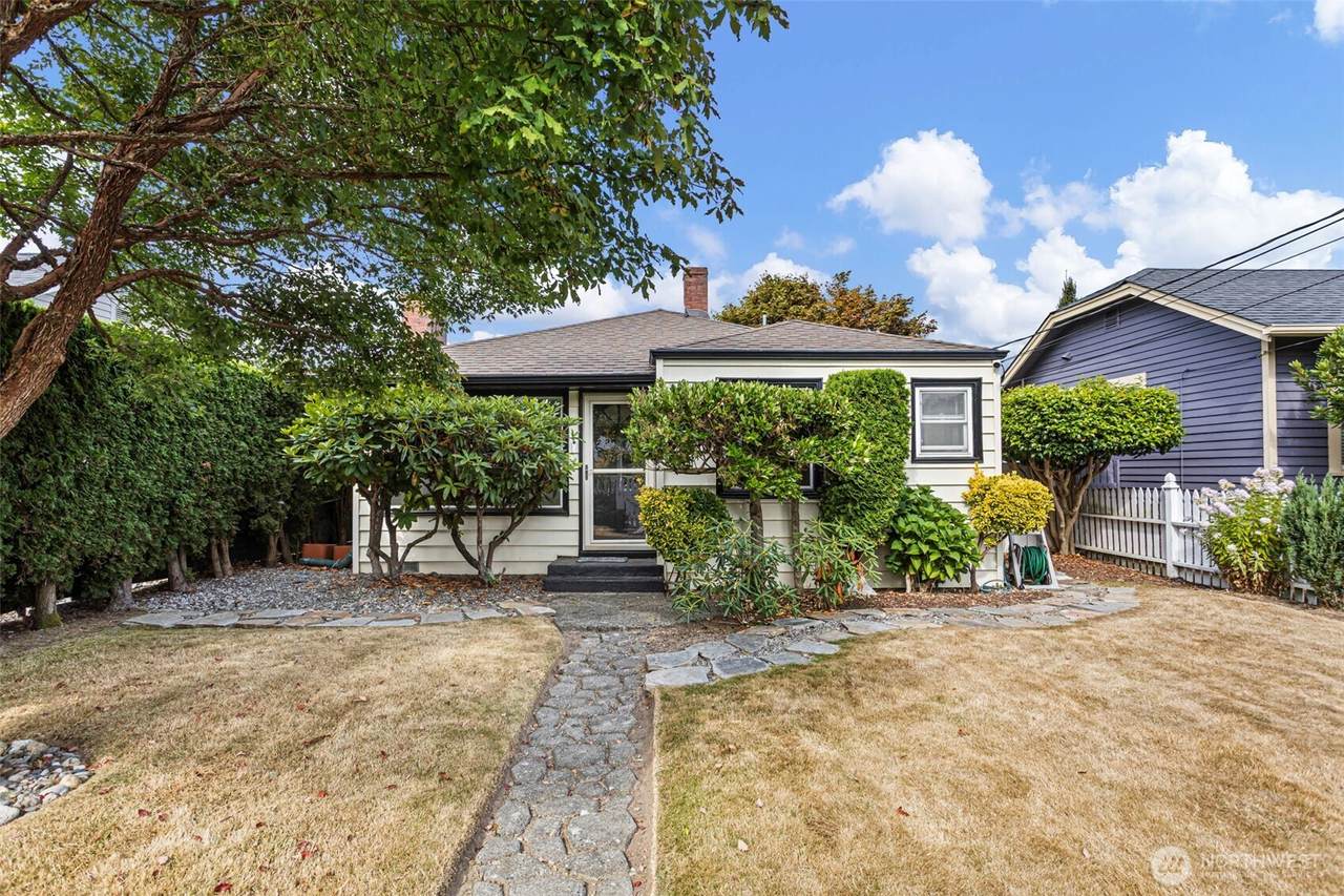 8337 27th Avenue - Photo 1