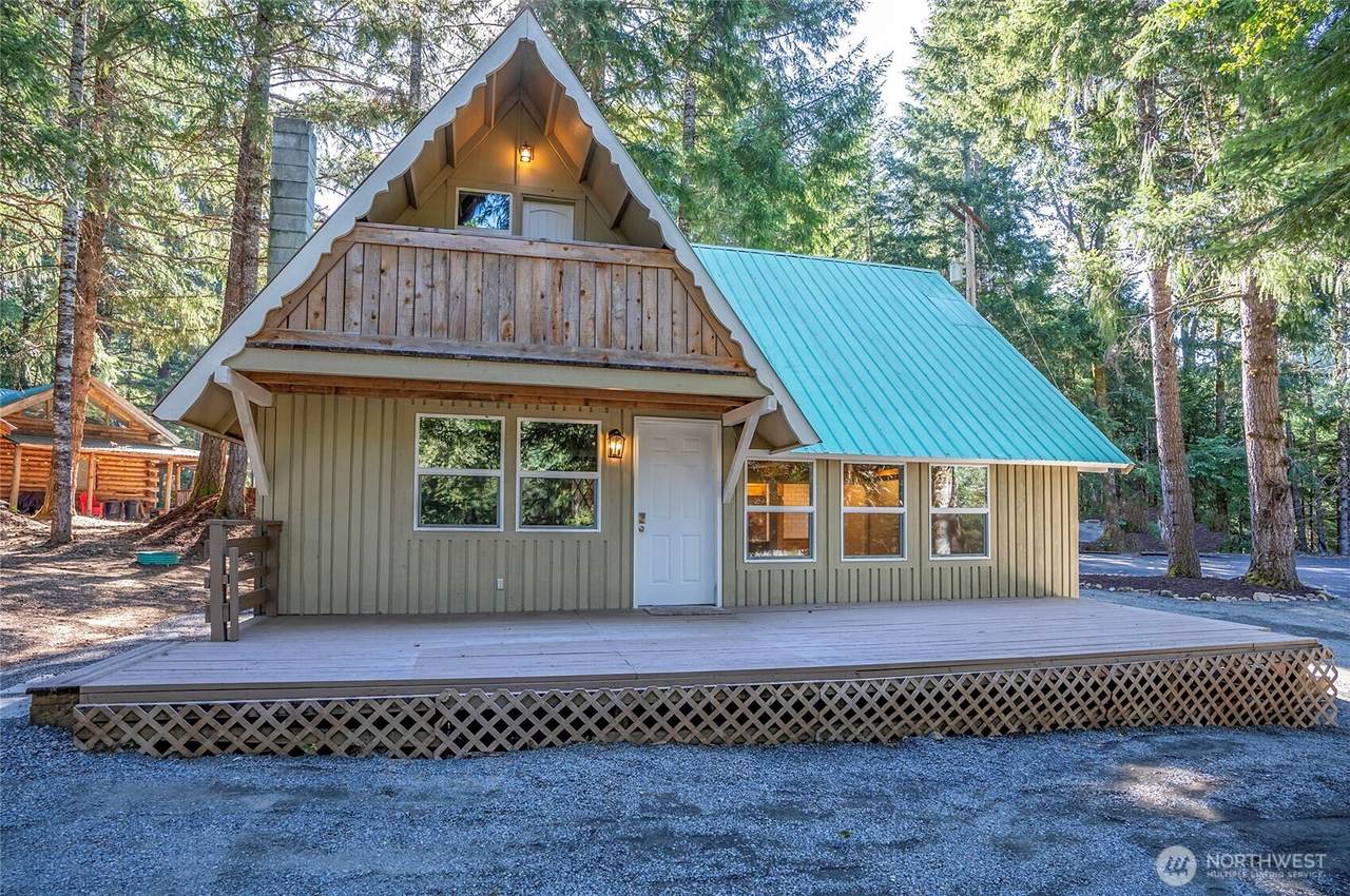 120 Cascade Drive - Photo 1