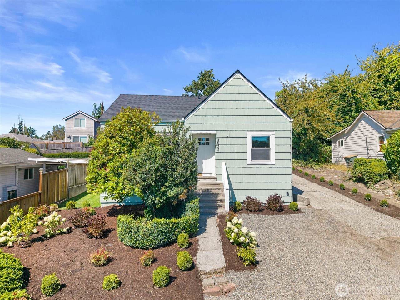 3022 Holden Street - Photo 1