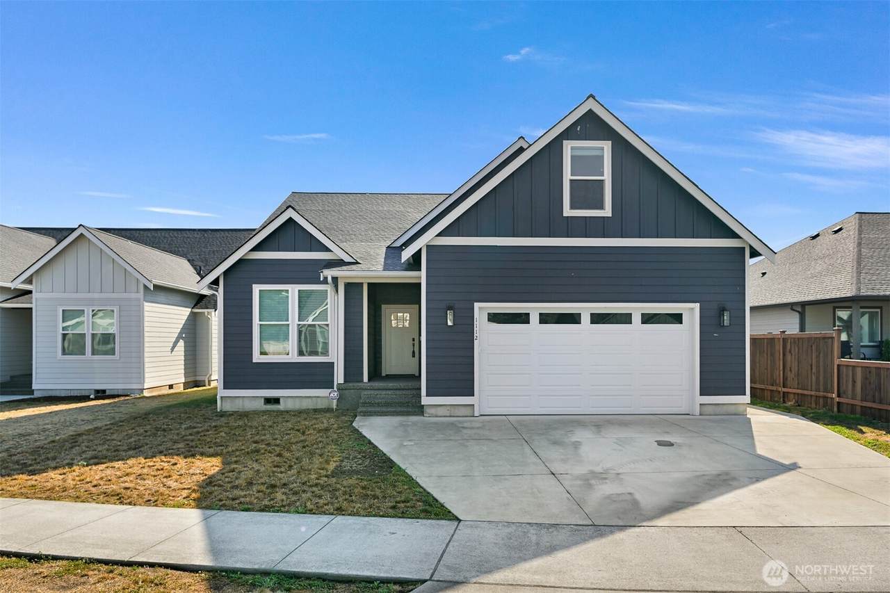 1112 Night Hawk Way - Photo 1