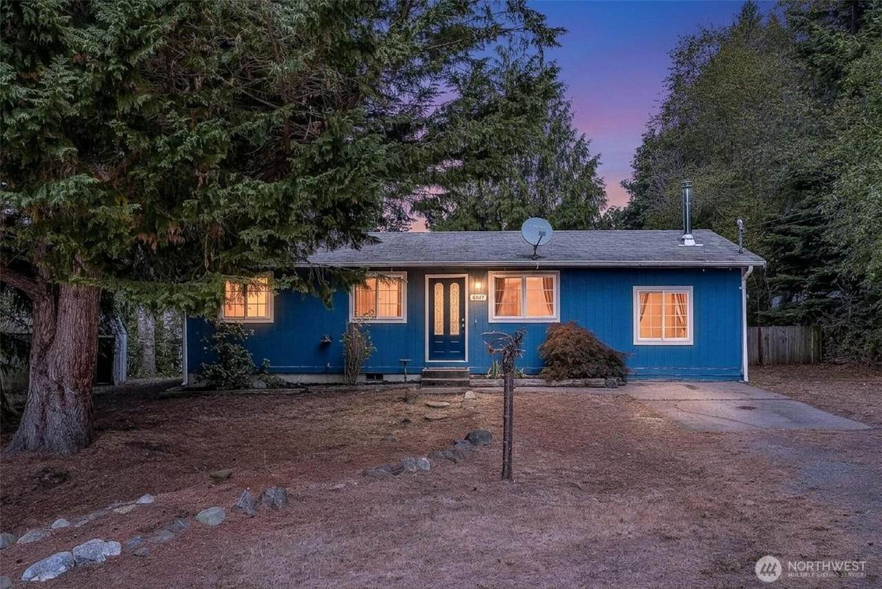 1447 Christine Lane - Photo 1