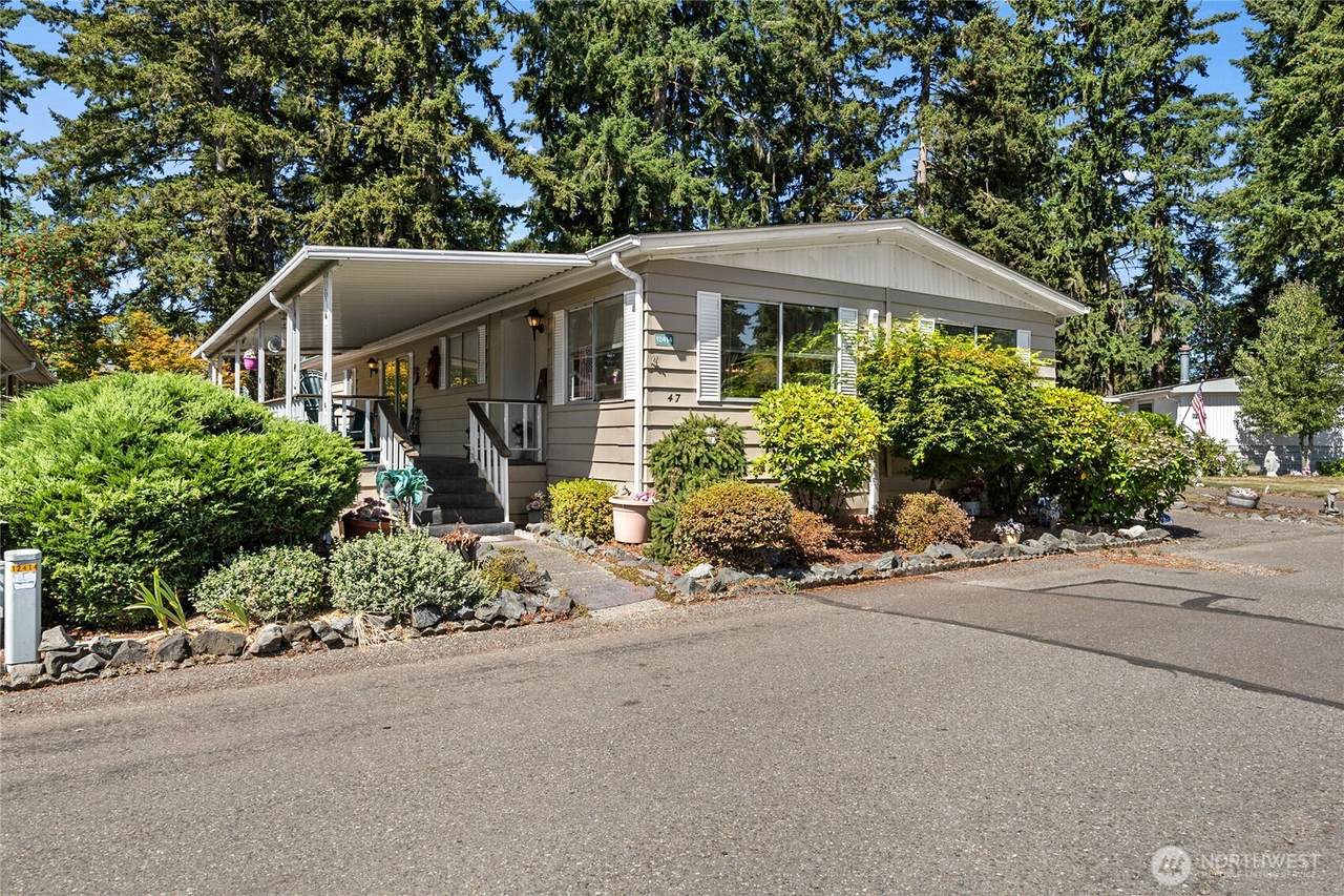 12414 112th Avenue - Photo 1