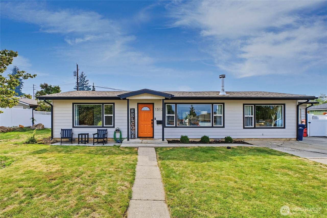 1312 Poe Street - Photo 1