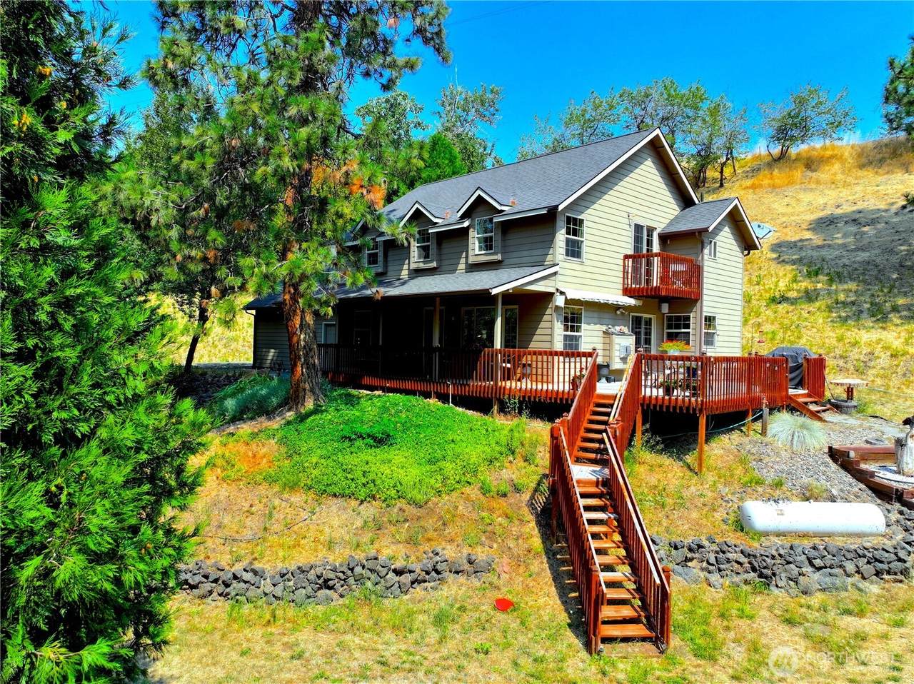 18 Blue Creek Road - Photo 1