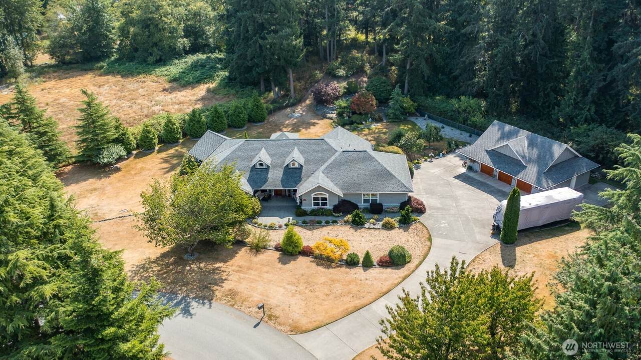 11059 Carmichael Lane - Photo 1