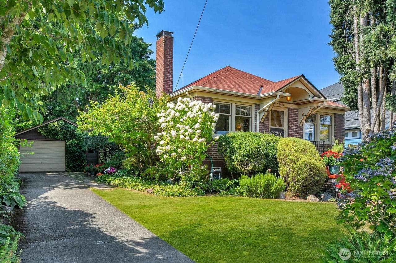 9035 11th Avenue - Photo 1