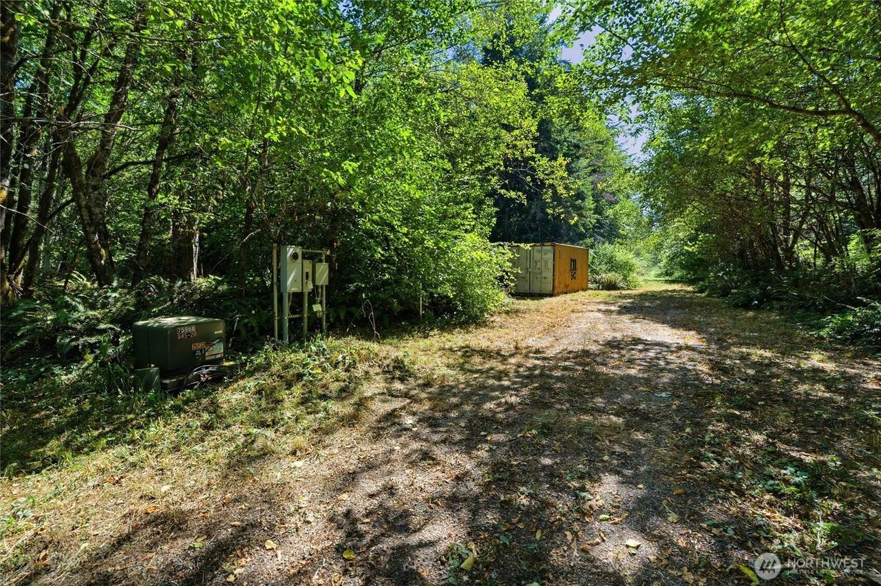2041 Rasor Rd - Photo 1