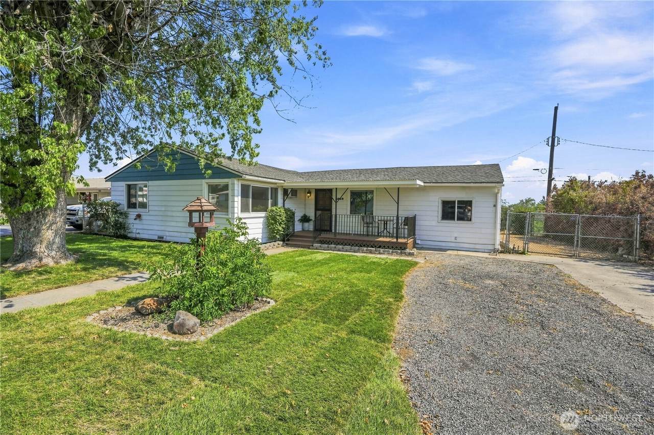 4259 Joann Drive - Photo 1
