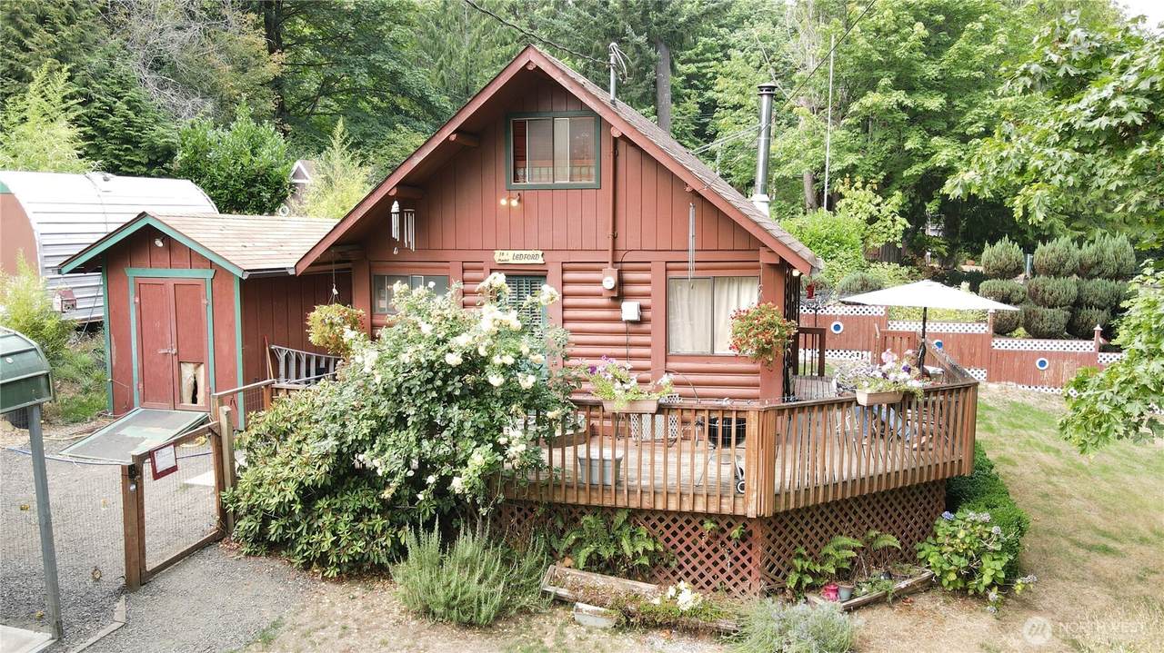 40 Wood Lane - Photo 1