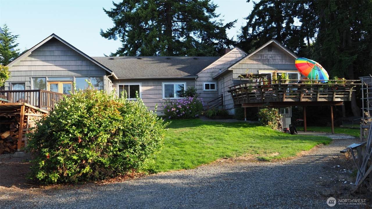 816 3rd Street - Photo 1