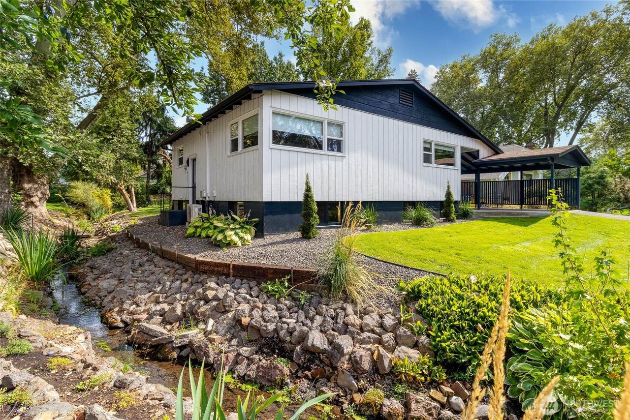 924 Bonnie Brae Street - Photo 1