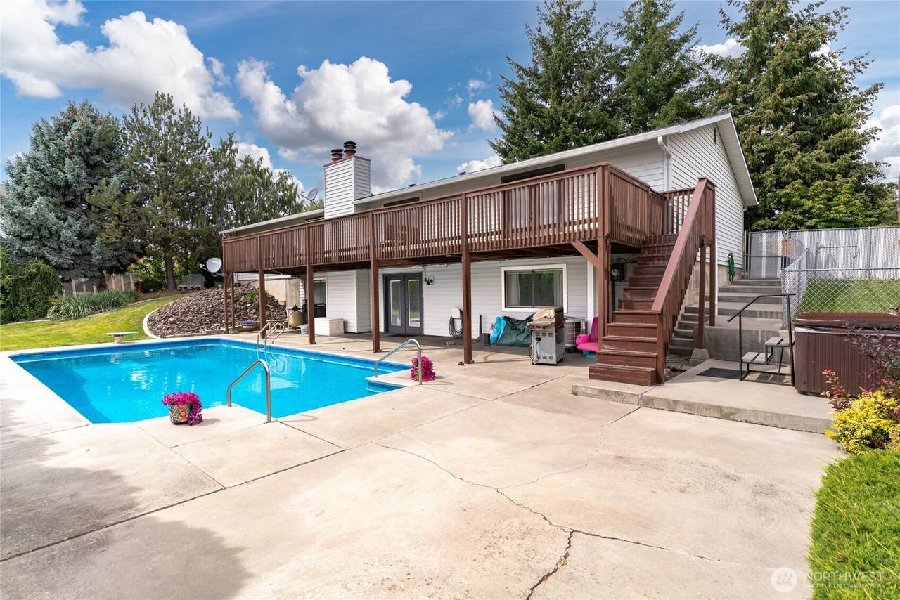 914 Roosevelt Boulevard - Photo 1
