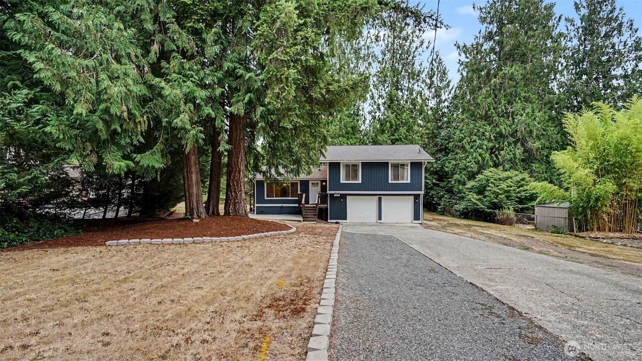 10220 319th Avenue - Photo 1