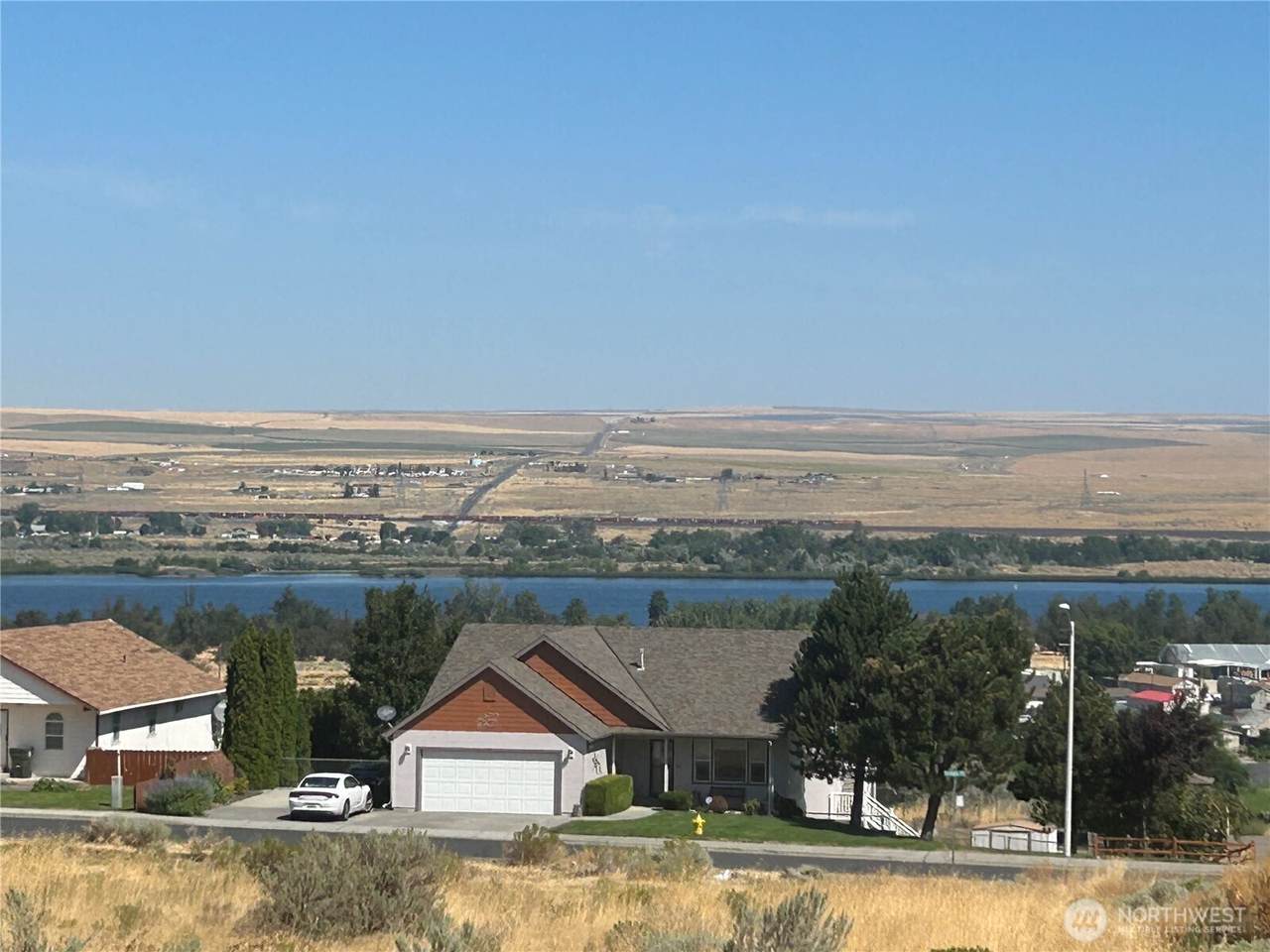 https://bt-photos.global.ssl.fastly.net/nwmls/1280_boomver_1_2574511-1.jpg
