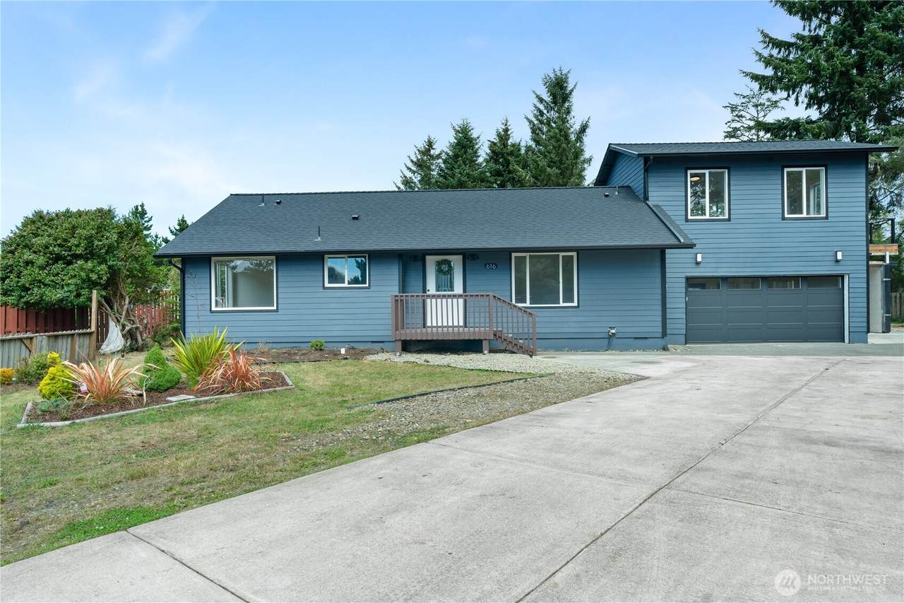616 Aster Court - Photo 1
