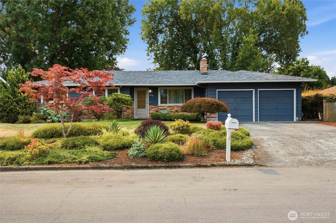 419 79th Street - Photo 1