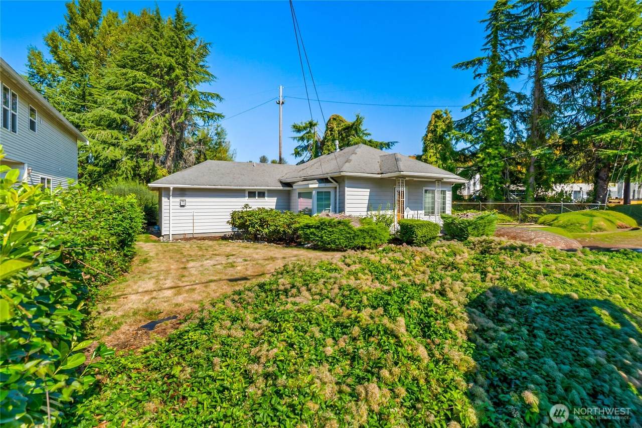 4230 116th Street - Photo 1