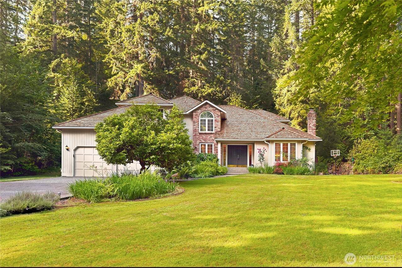 20026 190th Avenue - Photo 1