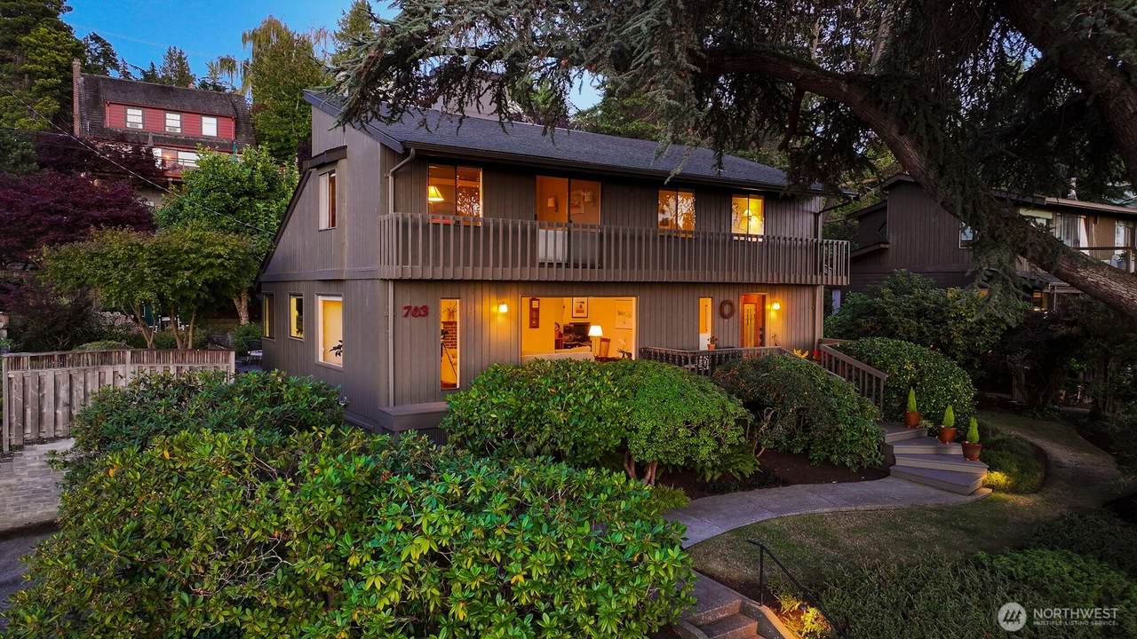 703 15th Street - Photo 1