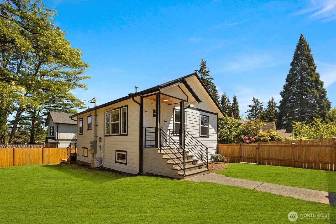 11558 Fremont Avenue - Photo 1