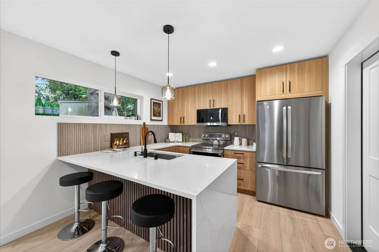 8510 15th Avenue - Photo 1