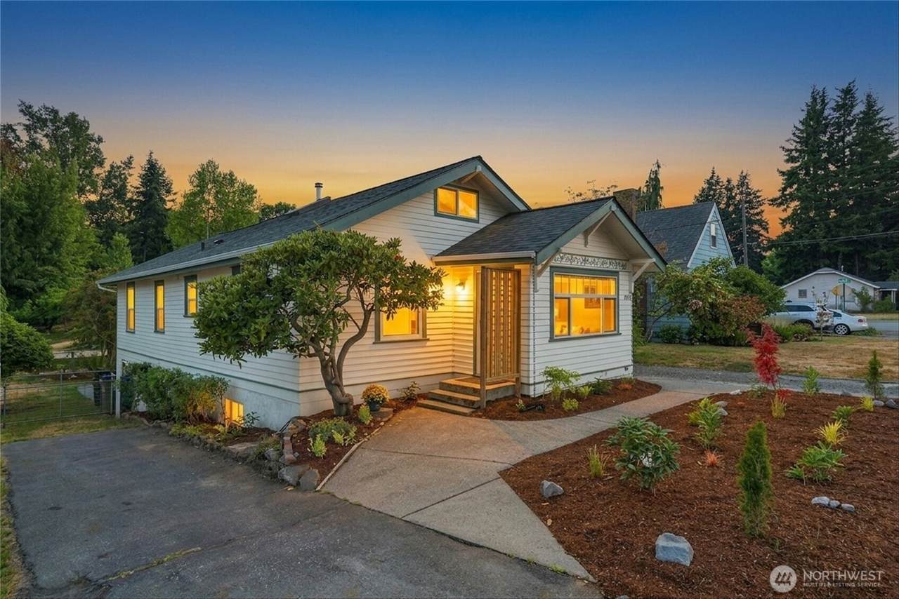 2915 Cedarwood Avenue - Photo 1