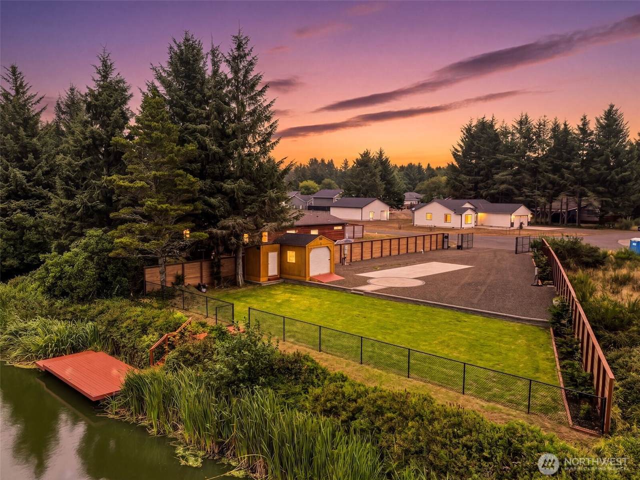 735 Swan Court - Photo 1