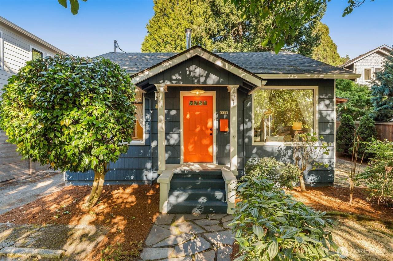 6516 41st Avenue - Photo 1