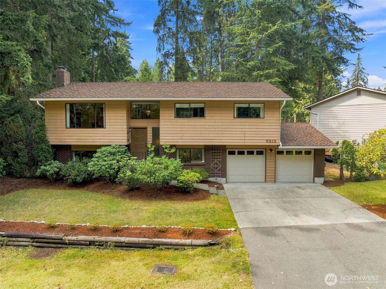 6212 143rd Street - Photo 1