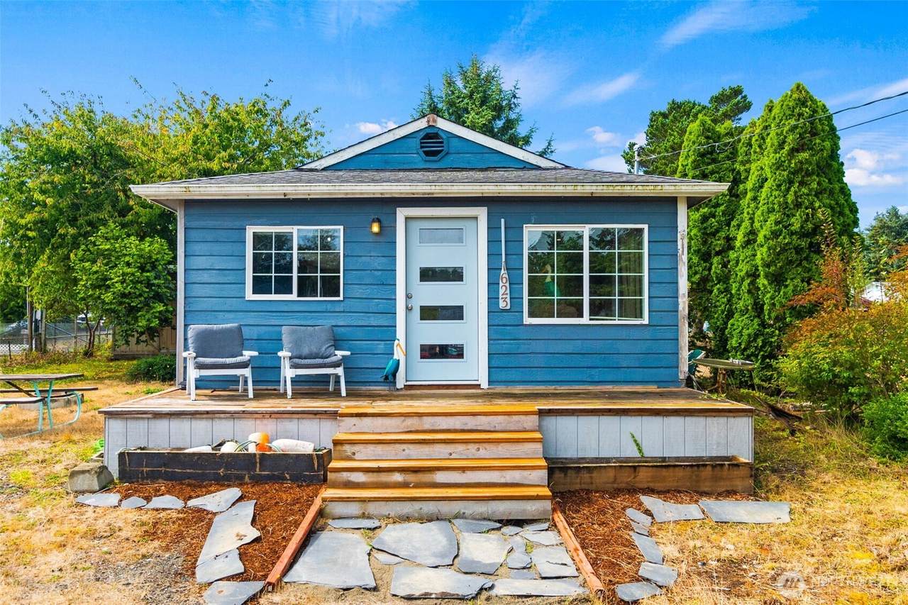 1623 Broadway Street - Photo 1