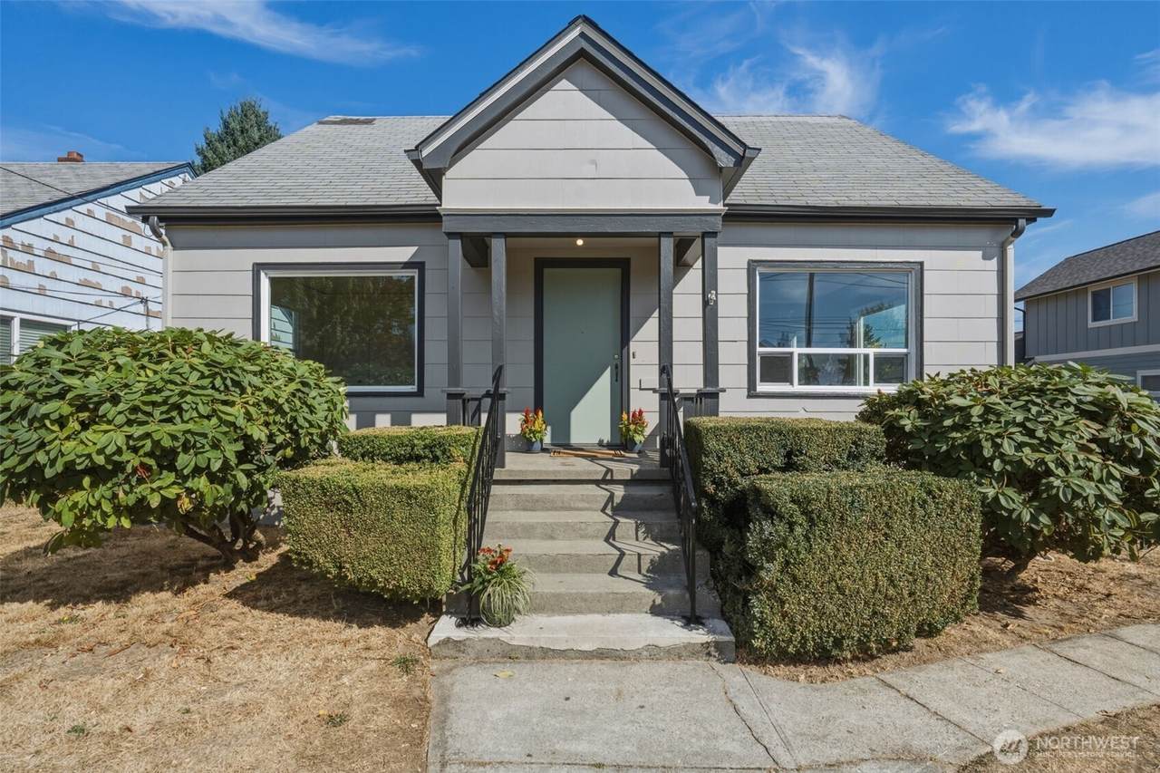 1709 35th Street - Photo 1