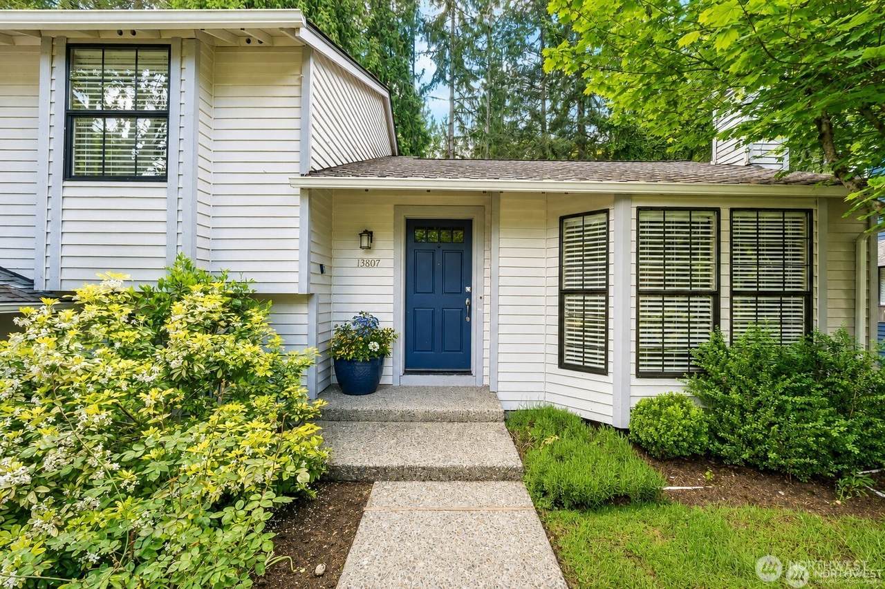 13807 173rd Avenue - Photo 1