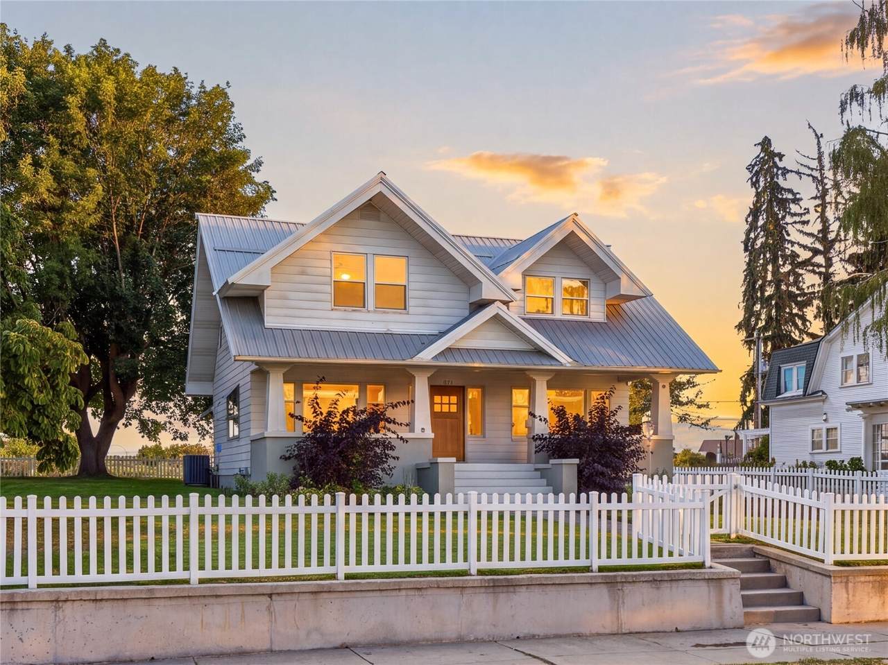 618 Birch Street - Photo 1