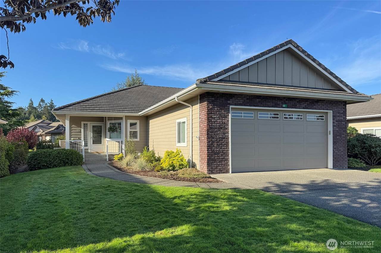 431 Blakely Boulevard - Photo 1