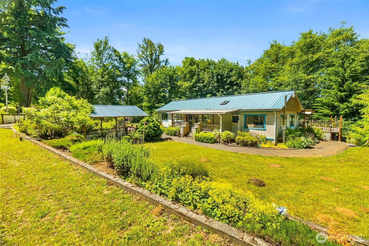 165 Maple Crest Drive - Photo 1