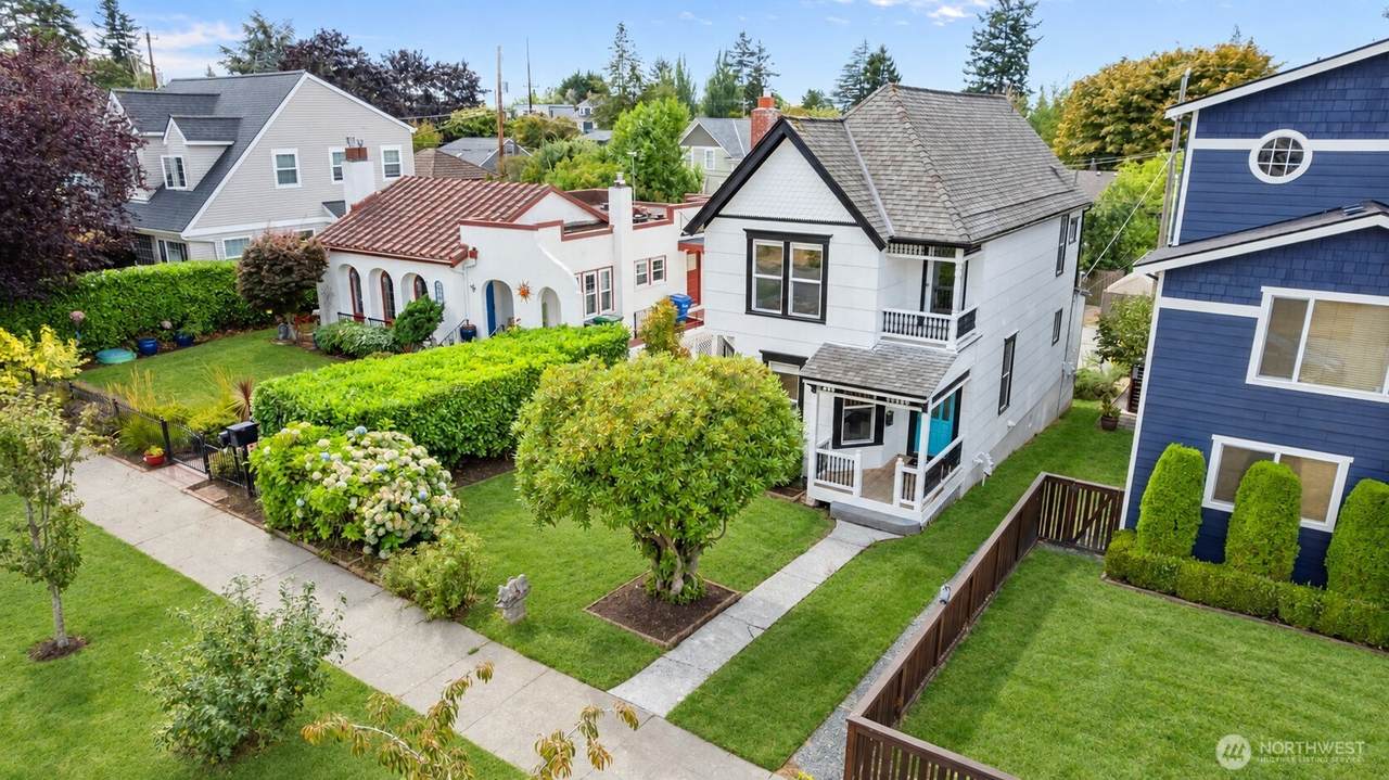 1921 44th Avenue - Photo 1
