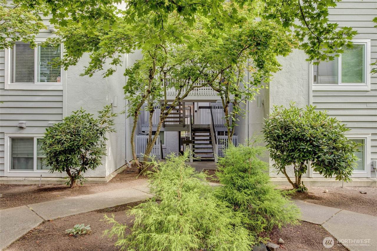 6700 182nd Street - Photo 1