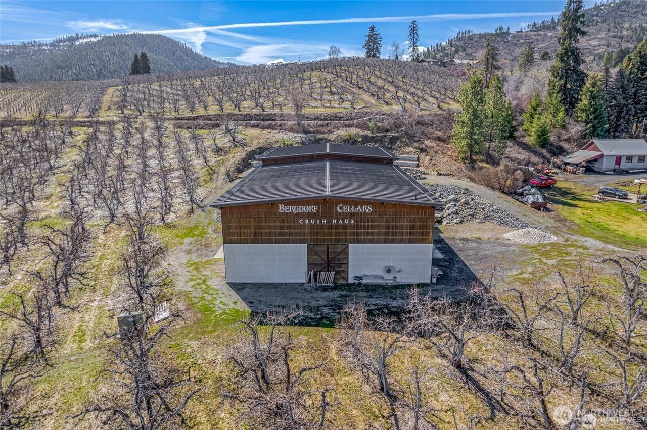 8077 Green Road - Photo 1