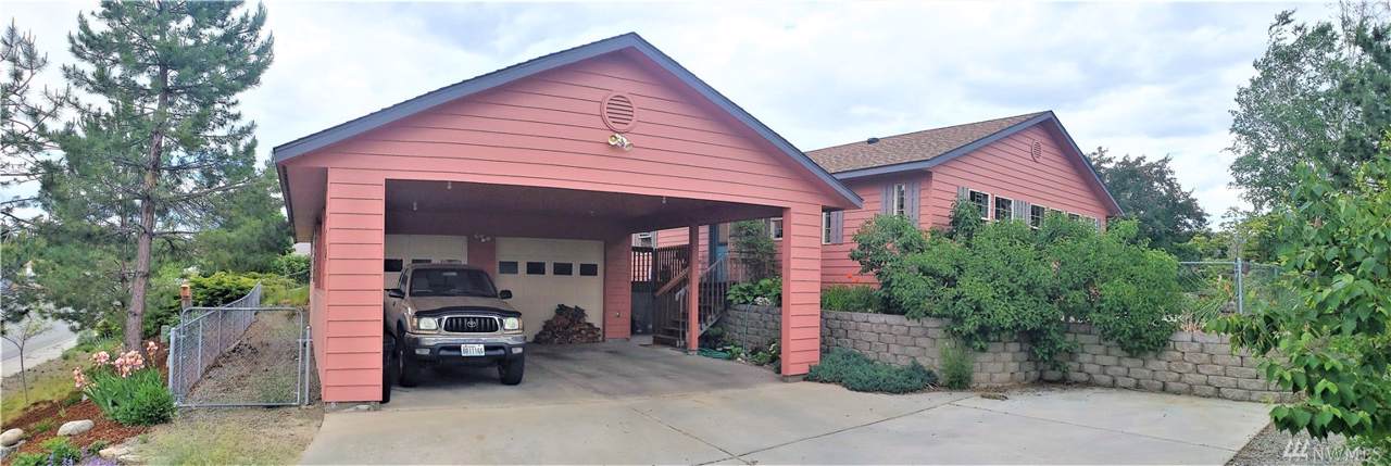 706 Quassia St - Photo 1