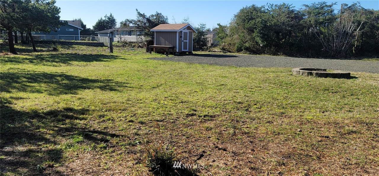 900 357th Street - Photo 1