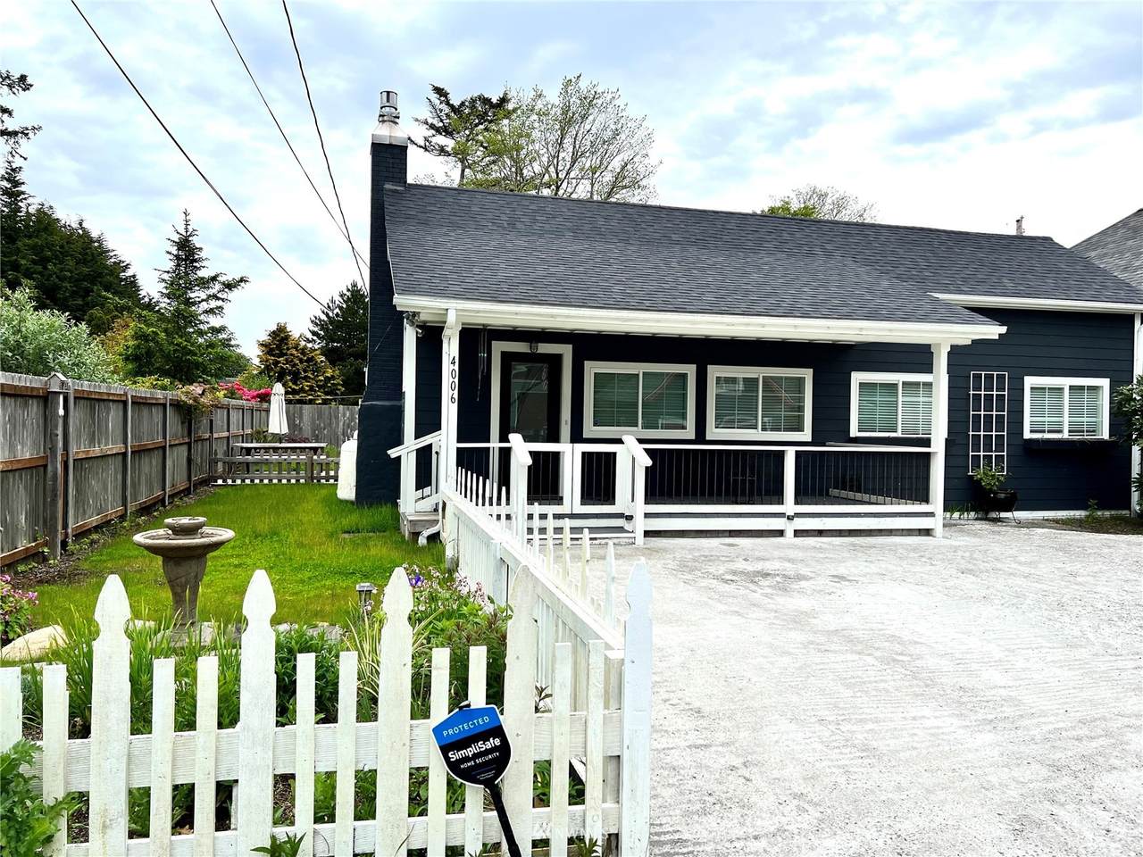 4006 K Place - Photo 1