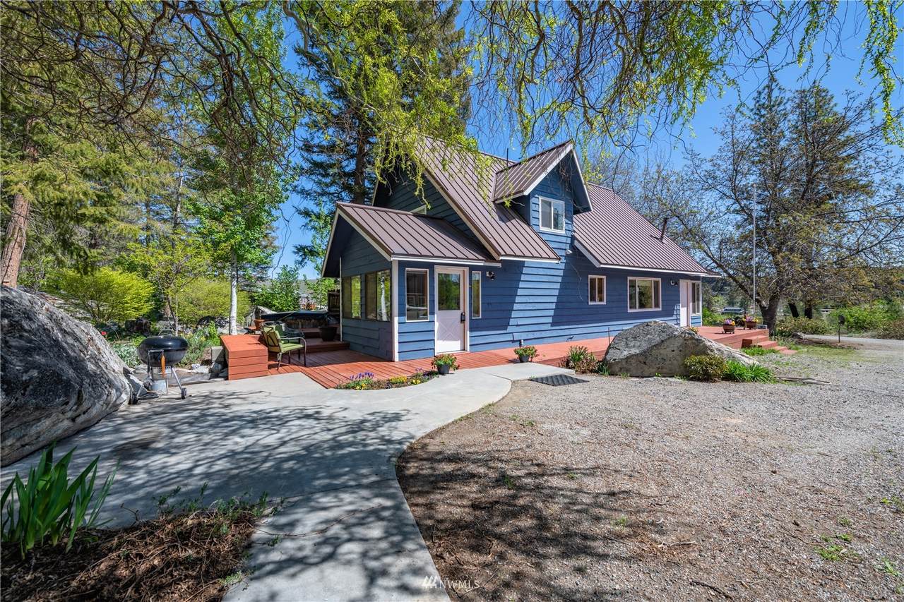 44 Golf Course Dr - Photo 1