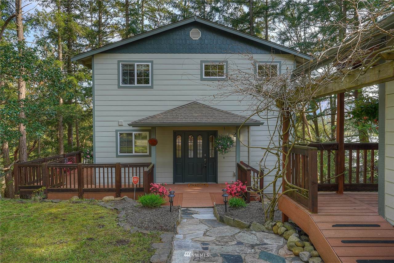 17237 Lakepoint Drive - Photo 1