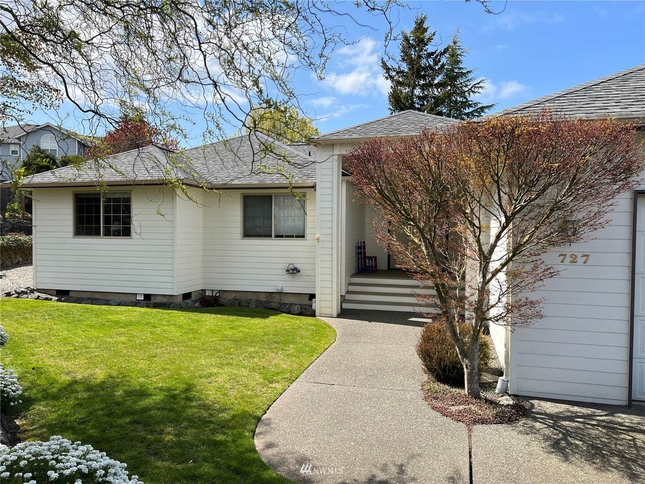 727 Pacificview Court - Photo 1
